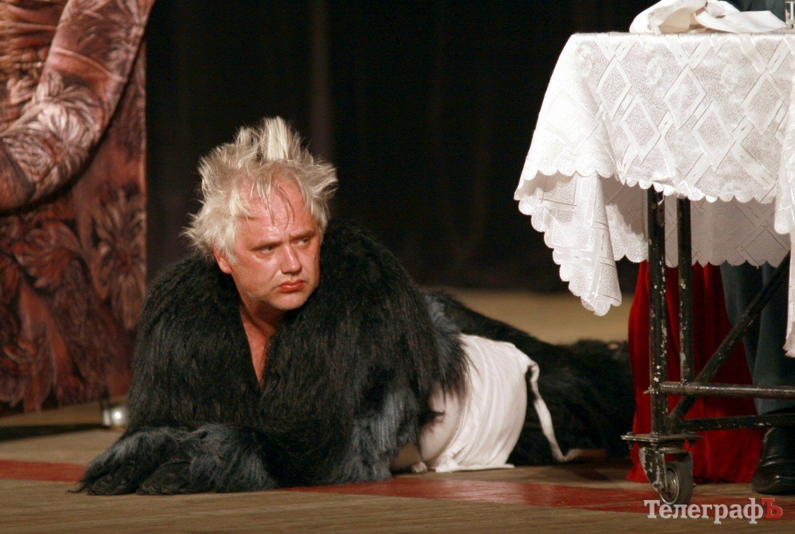 "Собачье сердце" в Кременчуге: герои Булгакова маршировали под группу «Аквариум» (ВИДЕО) "Собачье сердце" в Кременчуге: герои Булгакова маршировали под группу «Аквариум» (ВИДЕО)