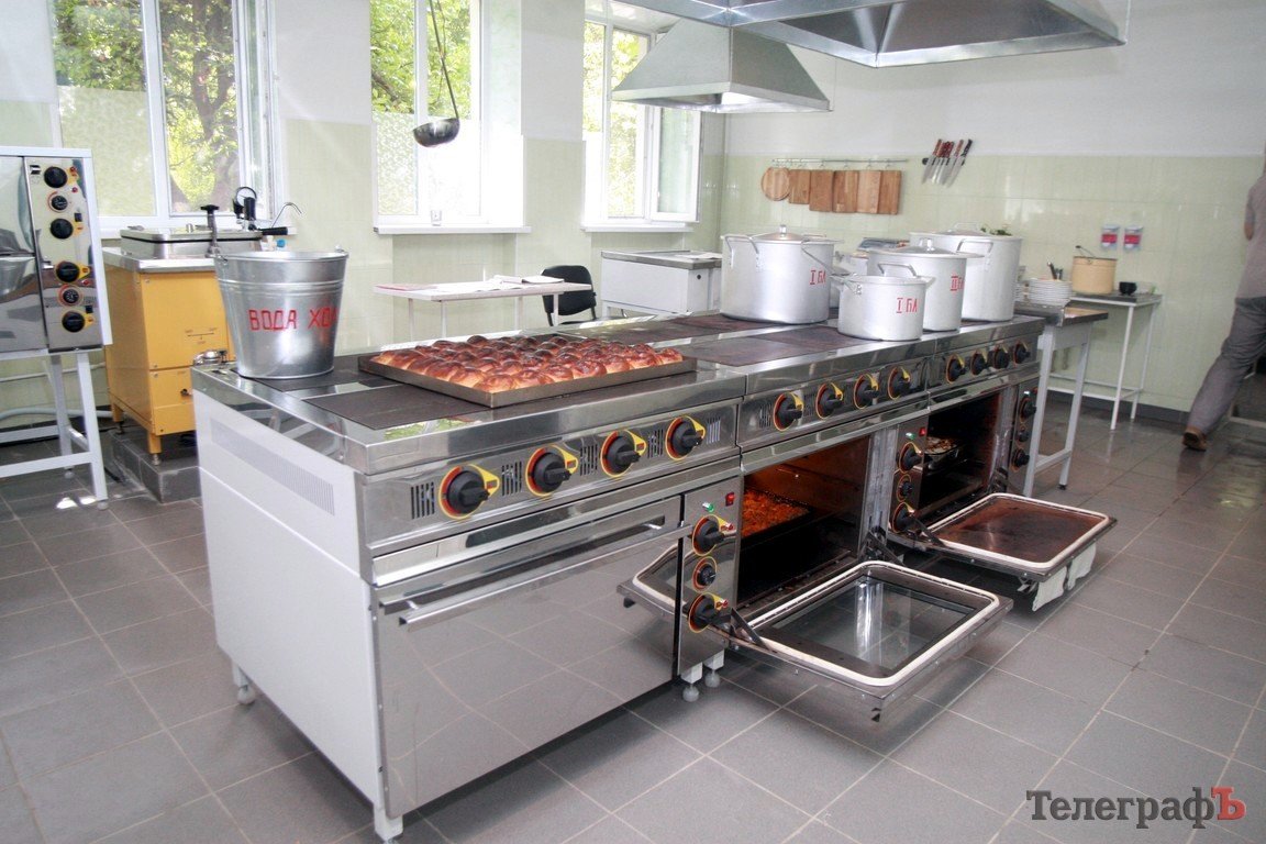 Еду в больницы Кременчуга теперь готовят в централизованном пищеблоке (ФОТО, ВИДЕО) Еду в больницы Кременчуга теперь готовят в централизованном пищеблоке (ФОТО, ВИДЕО)