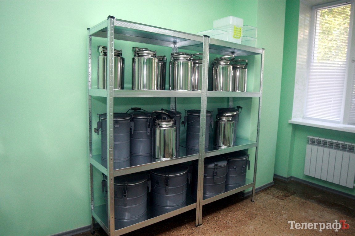 Еду в больницы Кременчуга теперь готовят в централизованном пищеблоке (ФОТО, ВИДЕО) Еду в больницы Кременчуга теперь готовят в централизованном пищеблоке (ФОТО, ВИДЕО)