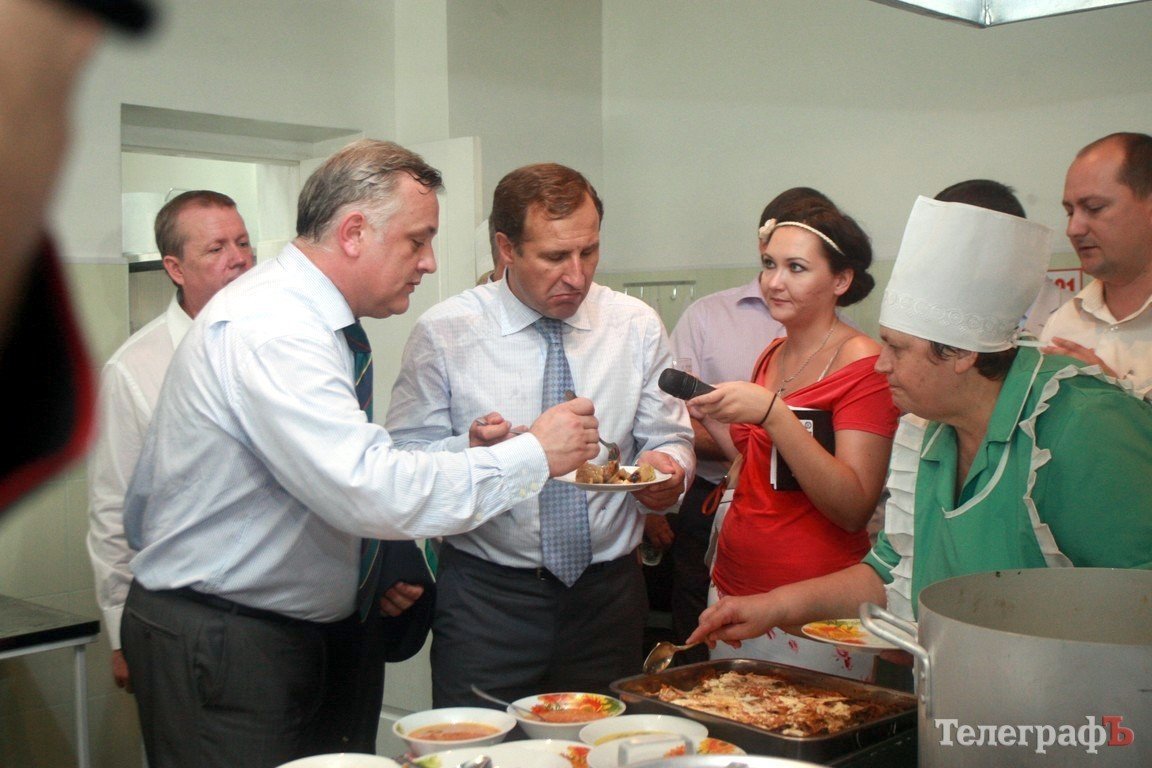 Еду в больницы Кременчуга теперь готовят в централизованном пищеблоке (ФОТО, ВИДЕО) Еду в больницы Кременчуга теперь готовят в централизованном пищеблоке (ФОТО, ВИДЕО)