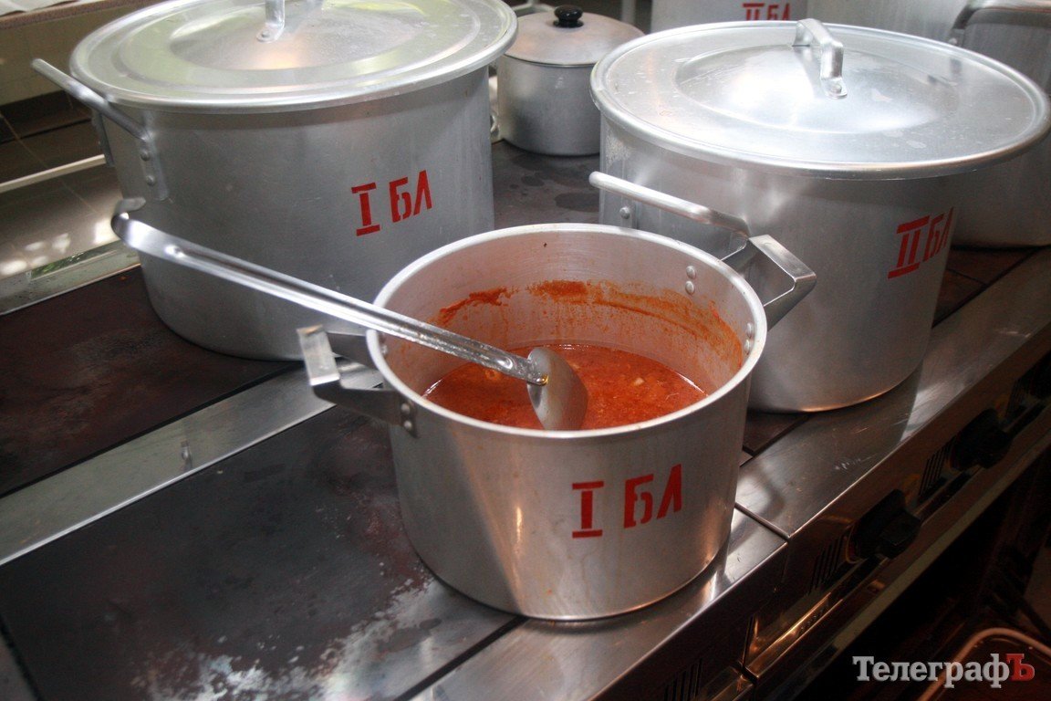 Еду в больницы Кременчуга теперь готовят в централизованном пищеблоке (ФОТО, ВИДЕО) Еду в больницы Кременчуга теперь готовят в централизованном пищеблоке (ФОТО, ВИДЕО)