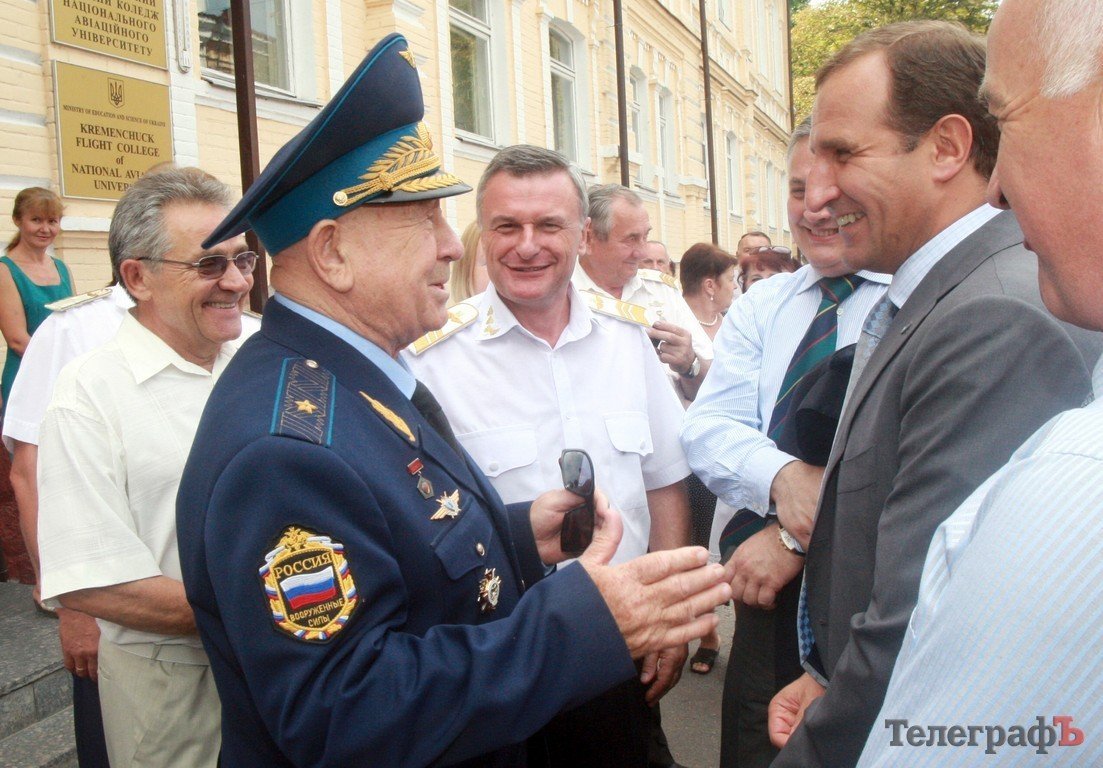 В Кременчуге проходит встреча с летчиком-космонавтом СССР Леоновым (ФОТО, ВИДЕО) В Кременчуге проходит встреча с летчиком-космонавтом СССР Леоновым (ФОТО, ВИДЕО)