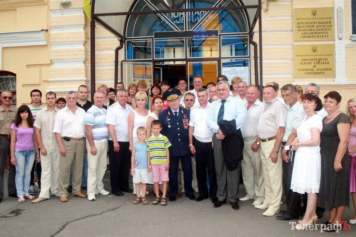 В Кременчуге проходит встреча с летчиком-космонавтом СССР Леоновым (ФОТО, ВИДЕО) В Кременчуге проходит встреча с летчиком-космонавтом СССР Леоновым (ФОТО, ВИДЕО)