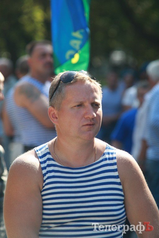 В Кременчуге отмечают день ВДВ (Фоторепортаж) В Кременчуге отмечают день ВДВ (Фоторепортаж)