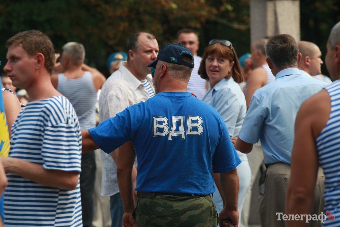 В Кременчуге отмечают день ВДВ (Фоторепортаж) В Кременчуге отмечают день ВДВ (Фоторепортаж)