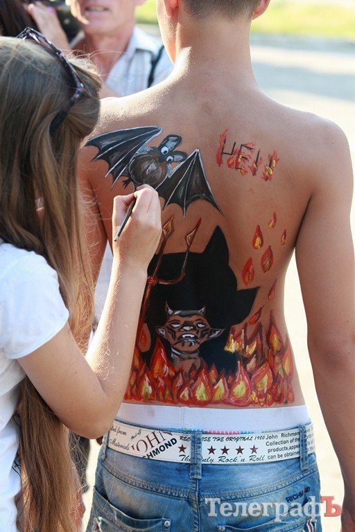 По Кременчугу бегал Аватар и вышагивала Королева (Фото , Видео) По Кременчугу бегал Аватар и вышагивала Королева (Фото , Видео)