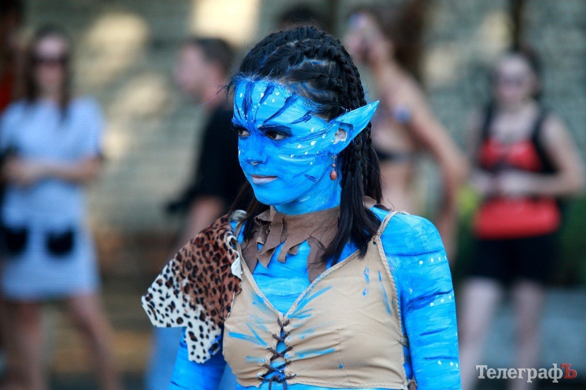 По Кременчугу бегал Аватар и вышагивала Королева (Фото , Видео) По Кременчугу бегал Аватар и вышагивала Королева (Фото , Видео)