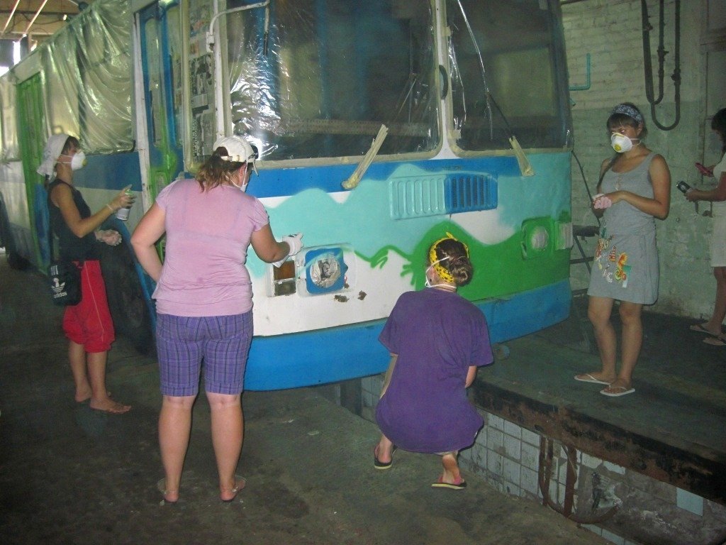 В Кременчуге появился троллейбус в стиле эко-арт (ФОТО) В Кременчуге появился троллейбус в стиле эко-арт (ФОТО)