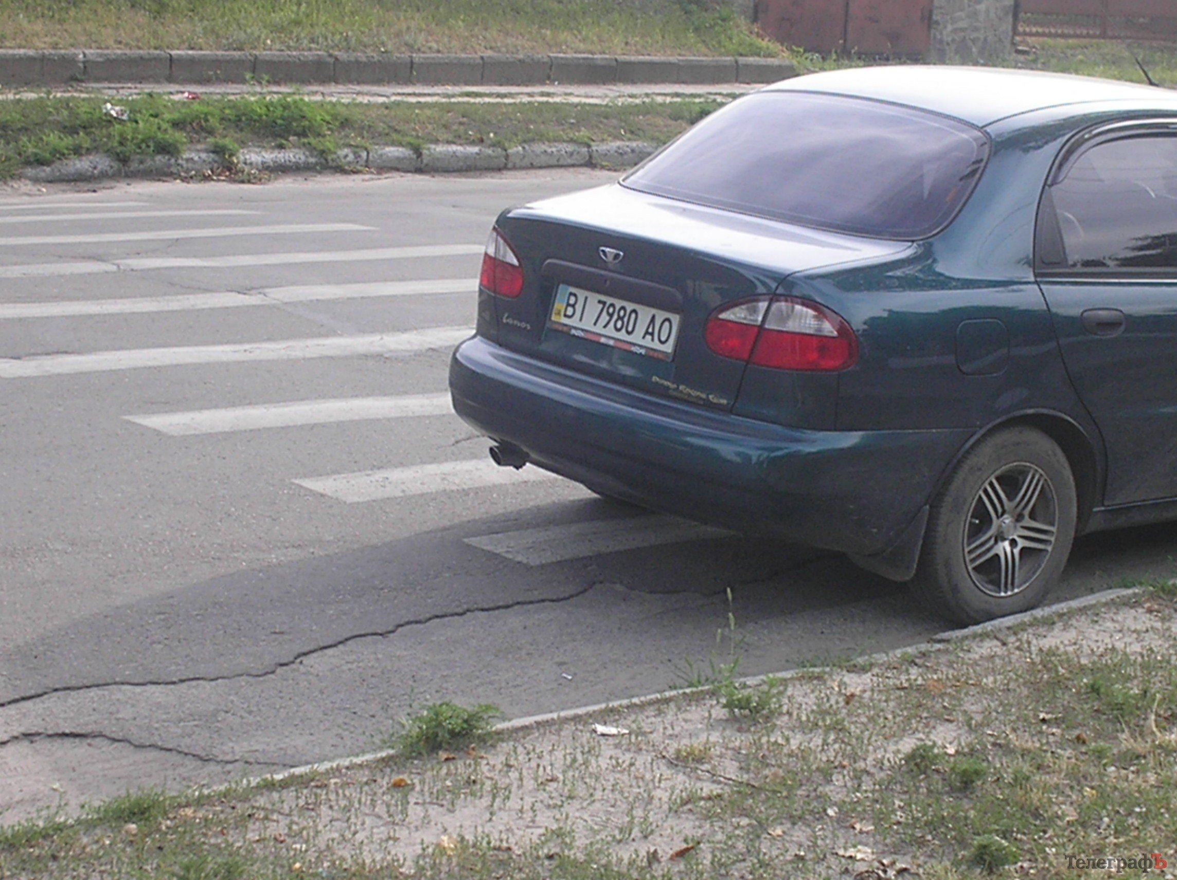 Чудеса кременчугской парковки (часть 2) (7 фото) Чудеса кременчугской парковки (часть 2) (7 фото)