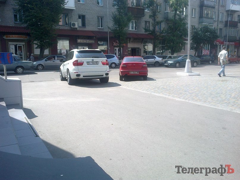 Чудеса кременчугской парковки (часть 2) (7 фото) Чудеса кременчугской парковки (часть 2) (7 фото)