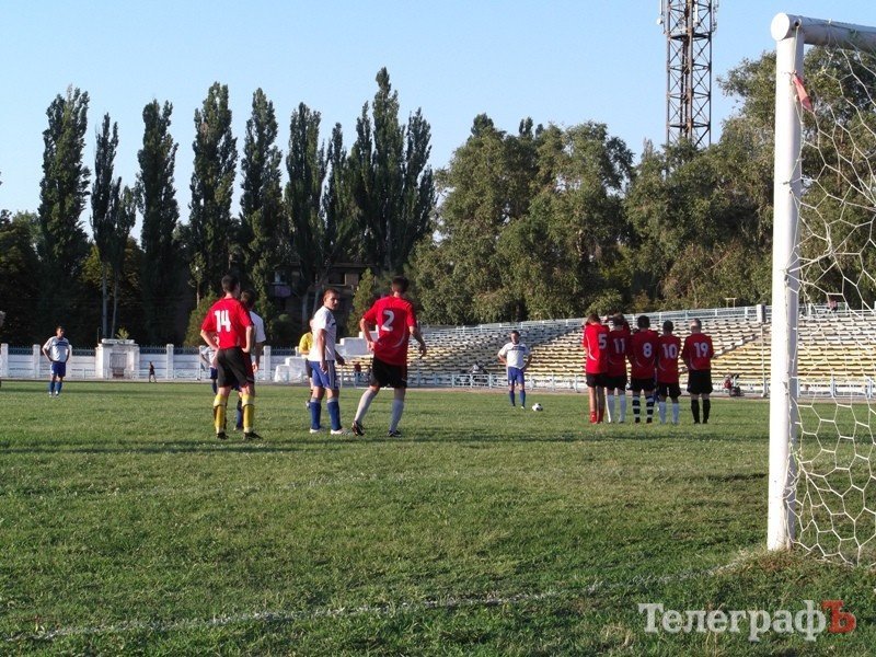 ФУТБОЛ. Результаты 13-го тура чемпионата г.Кременчуга. ФУТБОЛ. Результаты 13-го тура чемпионата г.Кременчуга.