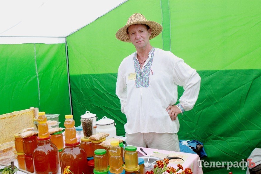 В Кременчуге прошел фестиваль пчеловодства (ФОТО, ВИДЕО) В Кременчуге прошел фестиваль пчеловодства (ФОТО, ВИДЕО)