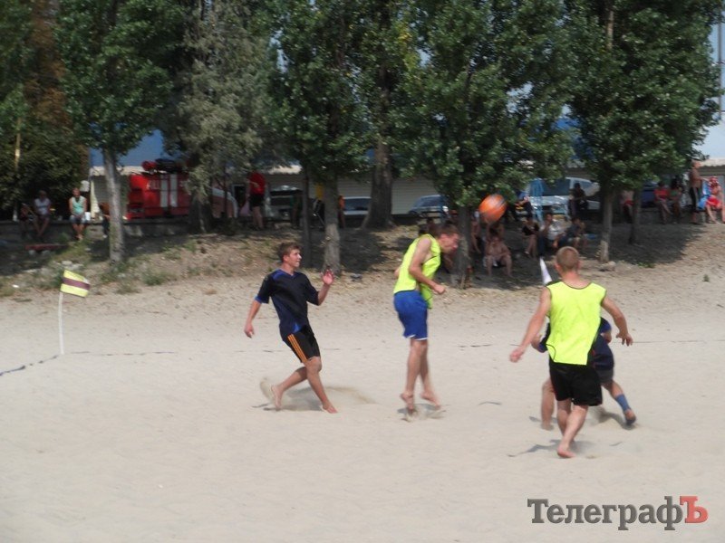 Другий рік поспіль перемогу у Молодіжному Кубку з пляжного футболу виборола команда «КВБЗ». Другий рік поспіль перемогу у Молодіжному Кубку з пляжного футболу виборола команда «КВБЗ».