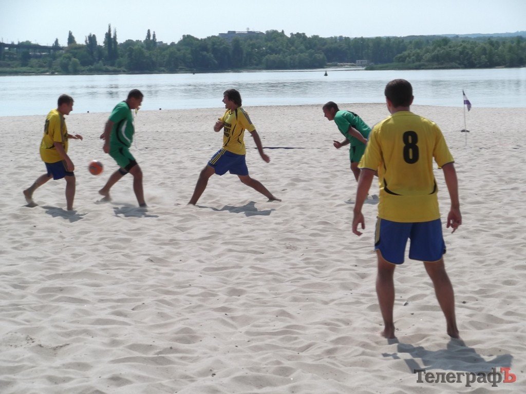 Другий рік поспіль перемогу у Молодіжному Кубку з пляжного футболу виборола команда «КВБЗ». Другий рік поспіль перемогу у Молодіжному Кубку з пляжного футболу виборола команда «КВБЗ».