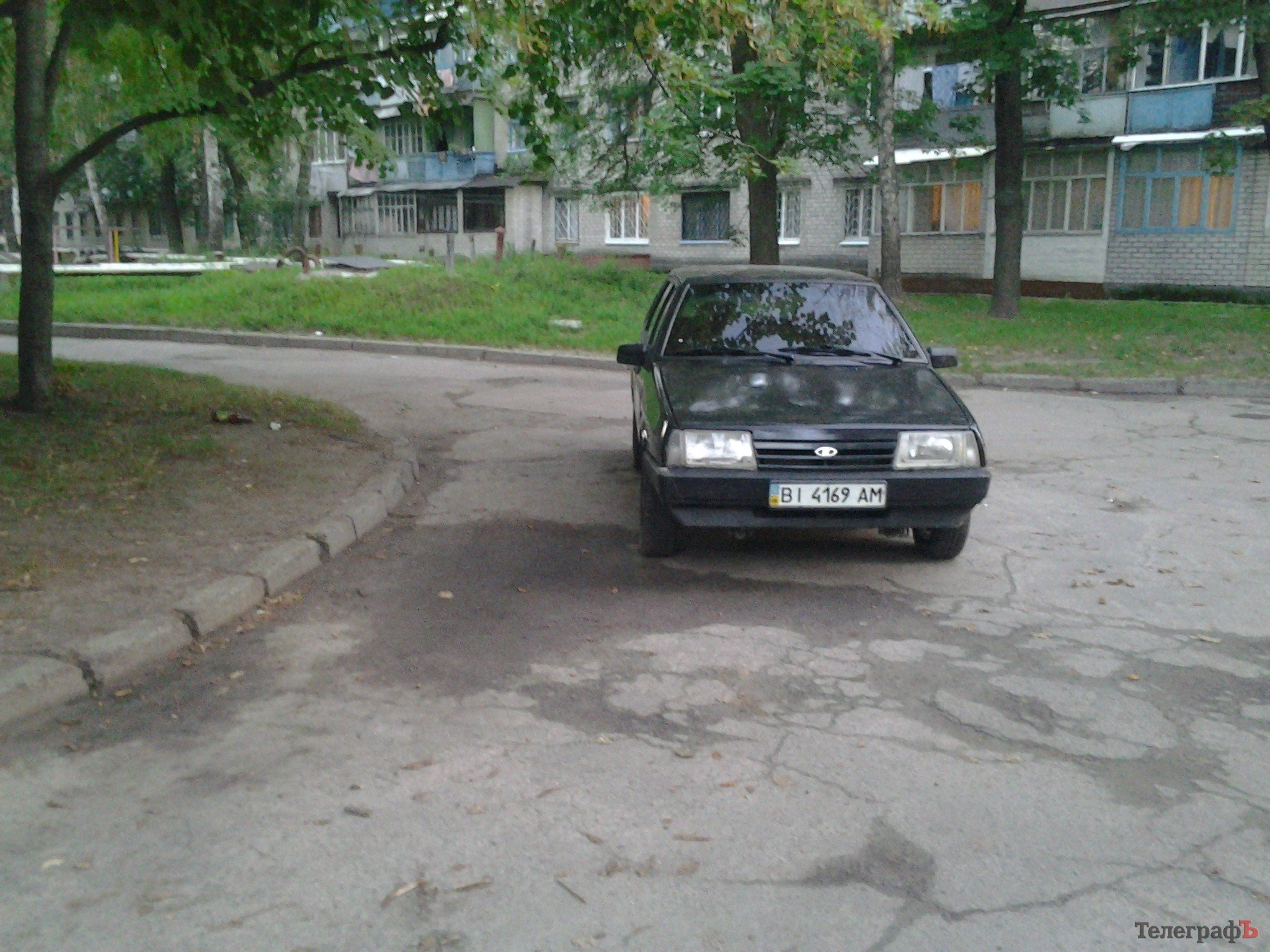 Чудеса кременчугской парковки (часть 3) (7 фото) Чудеса кременчугской парковки (часть 3) (7 фото)