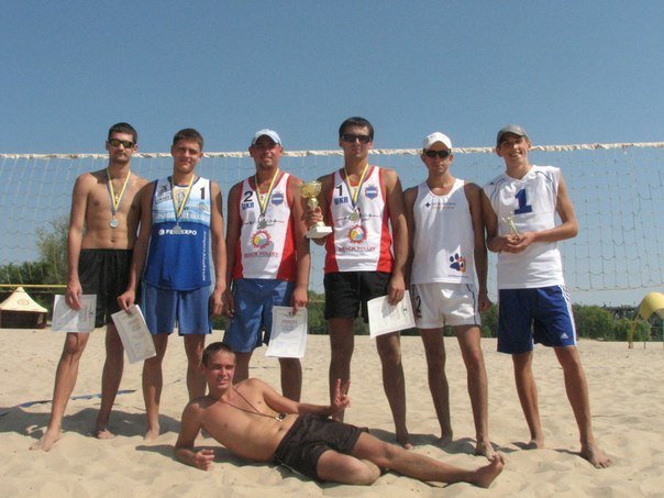 ПЛЯЖНЫЙ ВОЛЕЙБОЛ. «TeleTRADE» и «КВСЗ-1» - чемпионы Кременчуга. ПЛЯЖНЫЙ ВОЛЕЙБОЛ. «TeleTRADE» и «КВСЗ-1» - чемпионы Кременчуга.