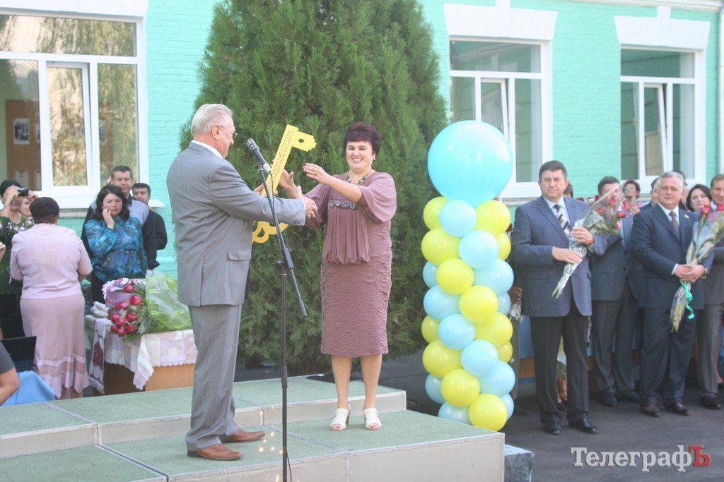 Перший дзвоник пролунав сьогодні в усіх школах Кременчука (Фото) Перший дзвоник пролунав сьогодні в усіх школах Кременчука (Фото)