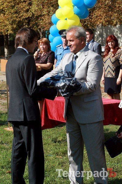 В Кременчуге 13 подростков начали обучение в первом милицейском классе В Кременчуге 13 подростков начали обучение в первом милицейском классе