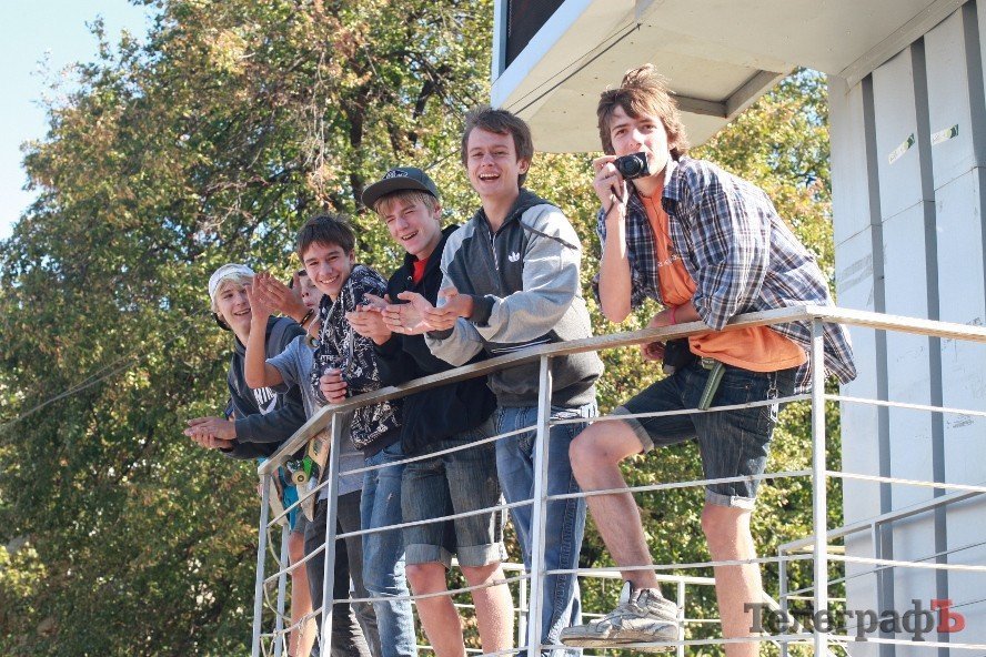 В Кременчуге прошли городские соревнования по скейтбордингу (ФОТО) В Кременчуге прошли городские соревнования по скейтбордингу (ФОТО)