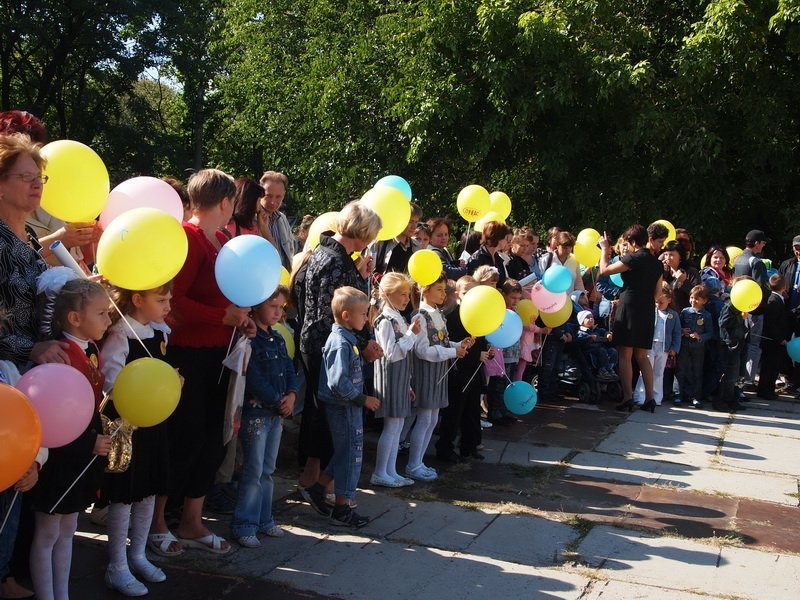 "Лукасна країна знань", де всім весело і солодко "Лукасна країна знань", де всім весело і солодко