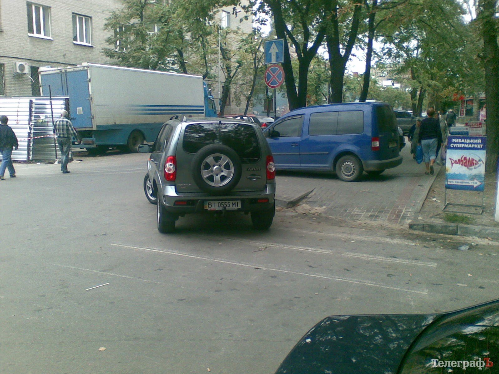 Чудеса кременчугской парковки (часть 4) (14 фото) Чудеса кременчугской парковки (часть 4) (14 фото)