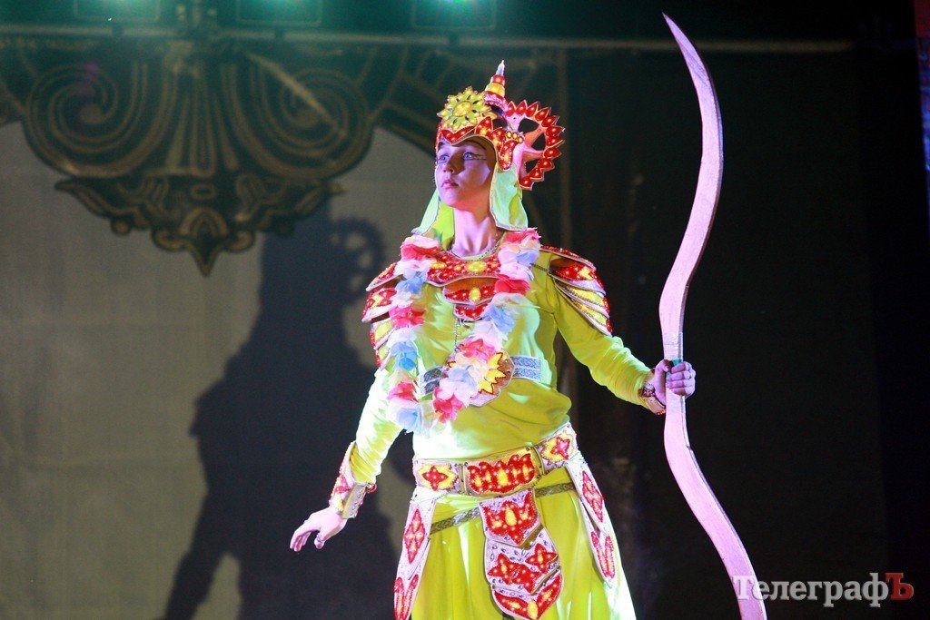 На стадионе «Политехник» театралы организовали пиротехническое шоу (ФОТО) На стадионе «Политехник» театралы организовали пиротехническое шоу (ФОТО)