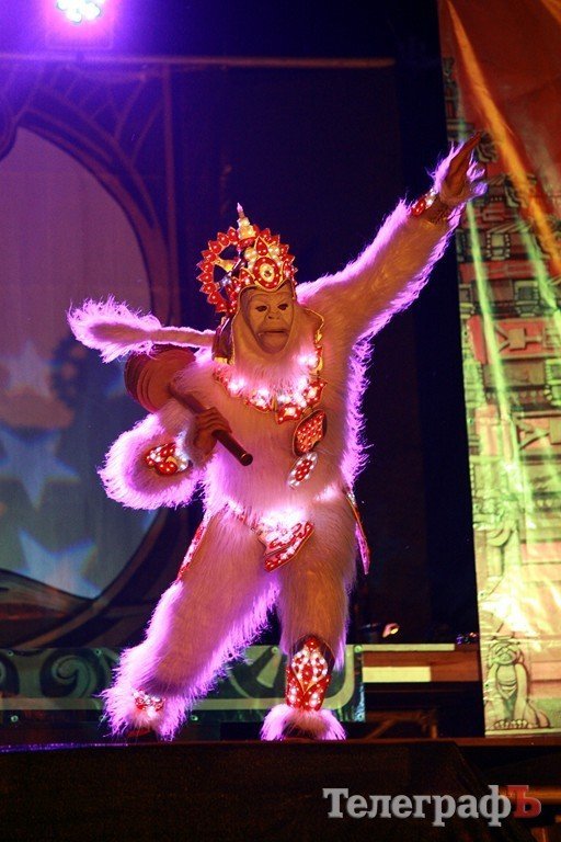 На стадионе «Политехник» театралы организовали пиротехническое шоу (ФОТО) На стадионе «Политехник» театралы организовали пиротехническое шоу (ФОТО)