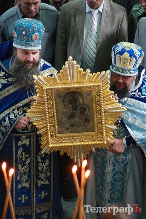 У Козельщинському соборі повністю відновили іконостас У Козельщинському соборі повністю відновили іконостас