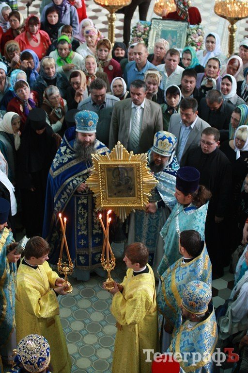 У Козельщинському соборі повністю відновили іконостас У Козельщинському соборі повністю відновили іконостас