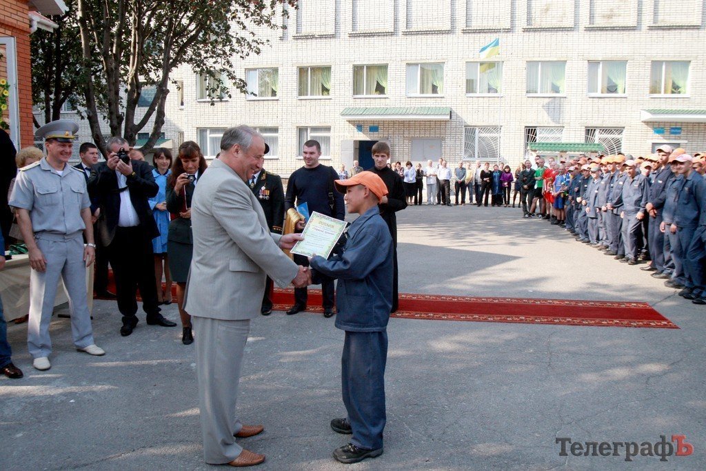 В Кременчугской детской колонии открыли храм (ВИДЕО.ФОТО) В Кременчугской детской колонии открыли храм (ВИДЕО.ФОТО)