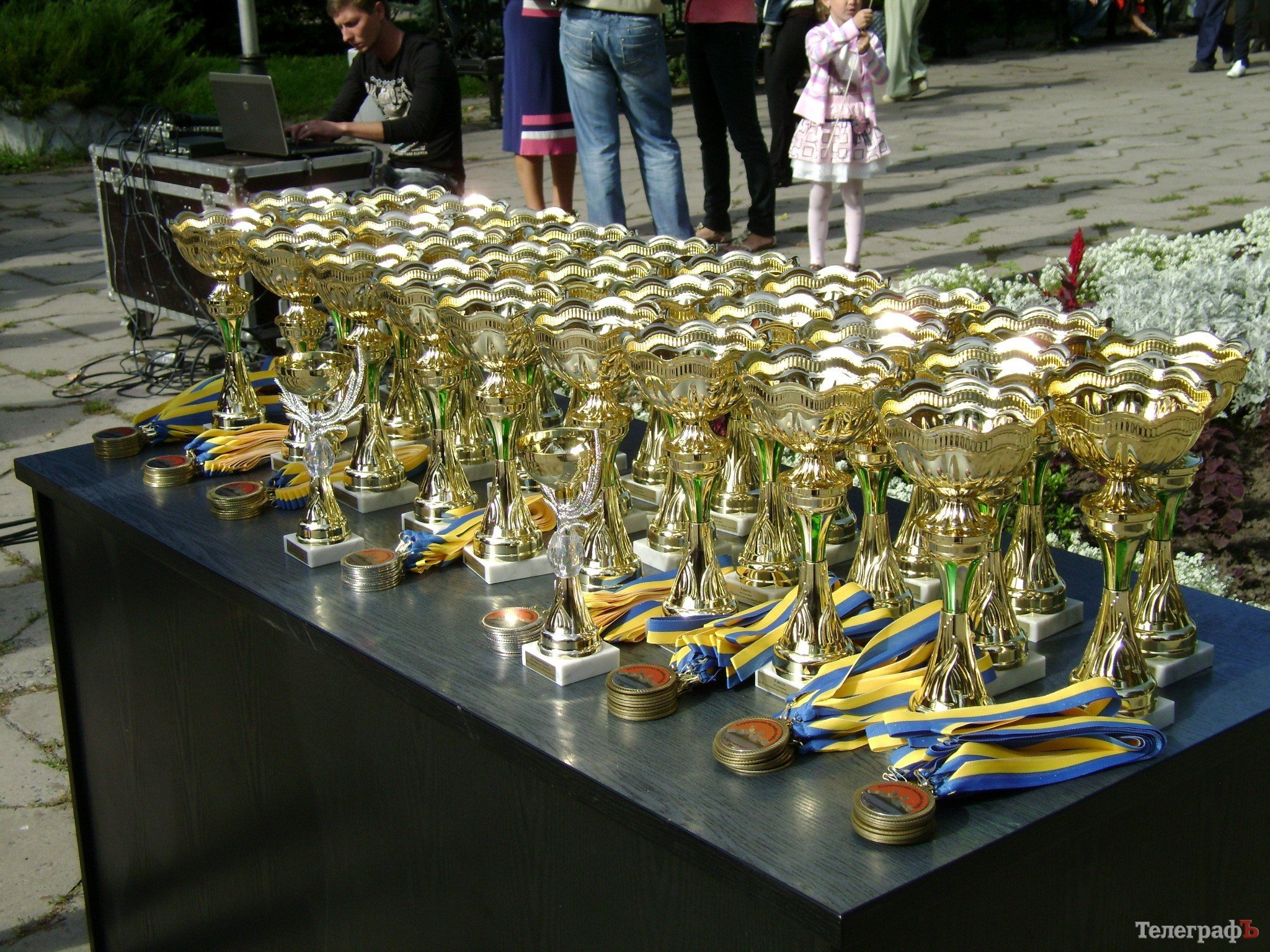 Кременчуг на один день стал городом птиц (ФОТО) Кременчуг на один день стал городом птиц (ФОТО)