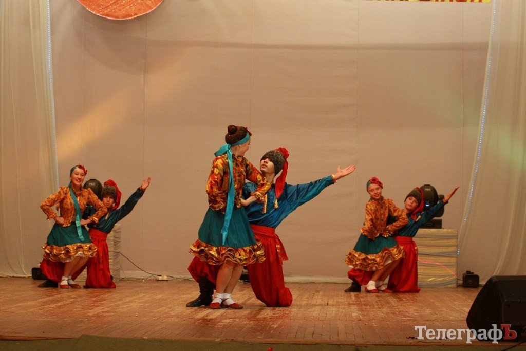 В ЦКД «Нефтехимик» проходит второй Всеукраинский фестиваль-конкурс хореографического искусства «Кременчугские выкрутасы» (Фото) В ЦКД «Нефтехимик» проходит второй Всеукраинский фестиваль-конкурс хореографического искусства «Кременчугские выкрутасы» (Фото)