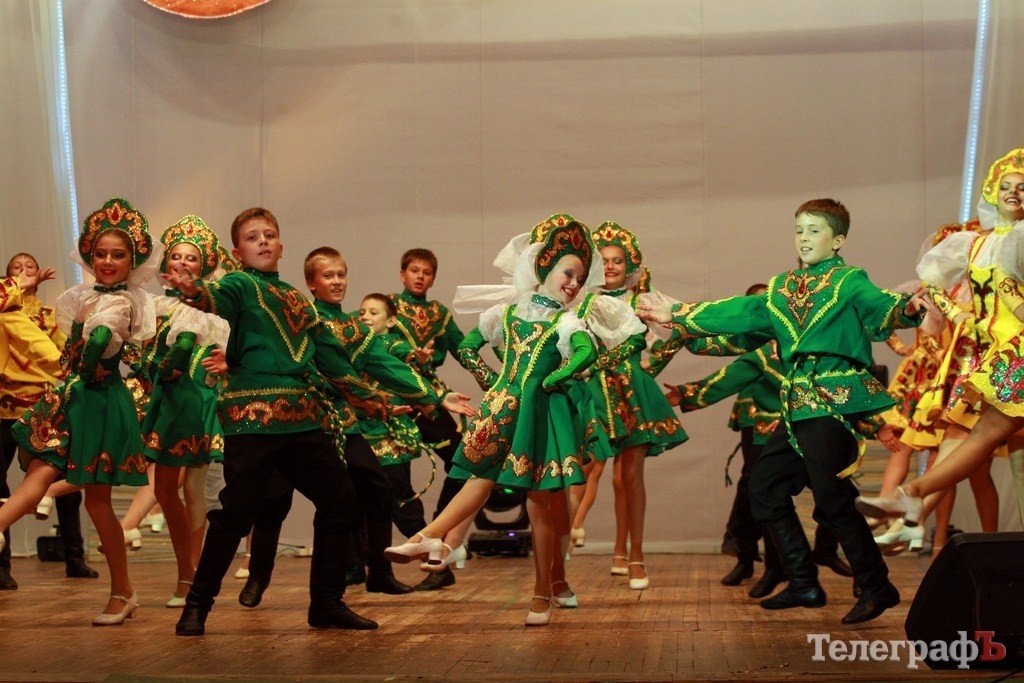 В ЦКД «Нефтехимик» проходит второй Всеукраинский фестиваль-конкурс хореографического искусства «Кременчугские выкрутасы» (Фото) В ЦКД «Нефтехимик» проходит второй Всеукраинский фестиваль-конкурс хореографического искусства «Кременчугские выкрутасы» (Фото)