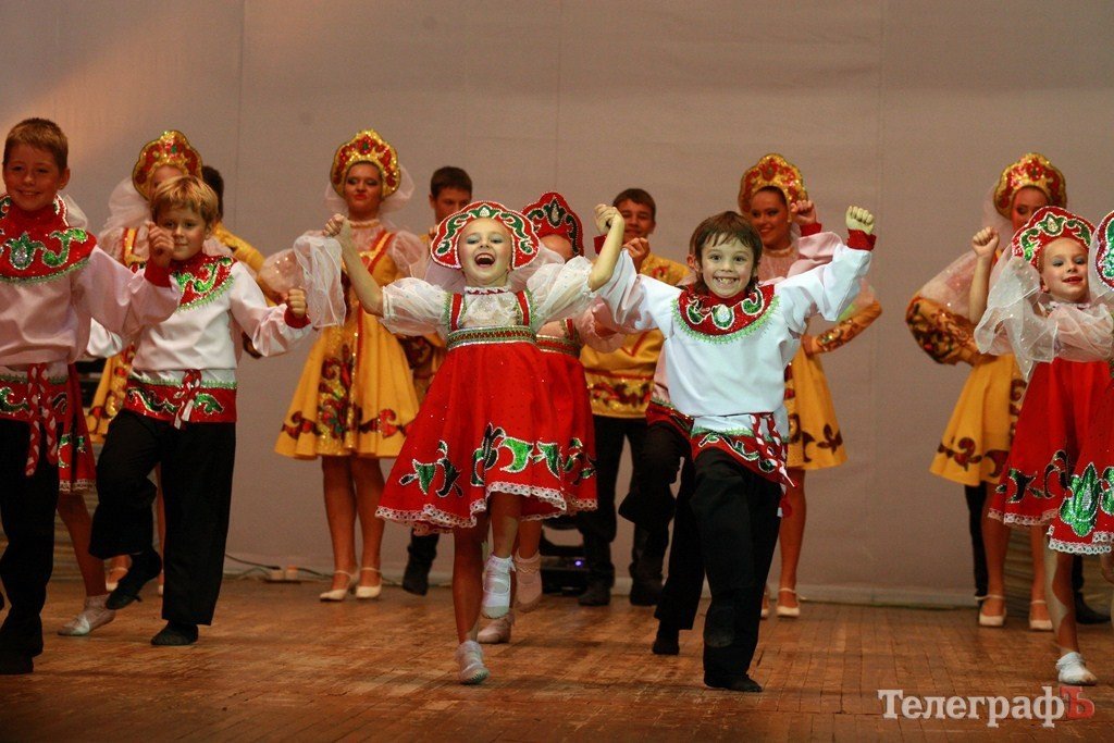 В ЦКД «Нефтехимик» проходит второй Всеукраинский фестиваль-конкурс хореографического искусства «Кременчугские выкрутасы» (Фото) В ЦКД «Нефтехимик» проходит второй Всеукраинский фестиваль-конкурс хореографического искусства «Кременчугские выкрутасы» (Фото)