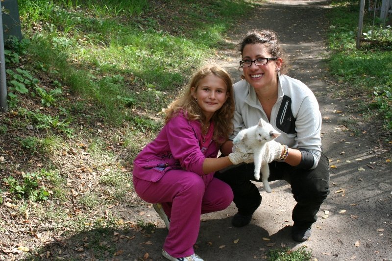 Благотворительный фонд «Сонячні долоні» и воспитанники интерната Макаренко убрали заброшенные могилы солдат, погибших во время войны Благотворительный фонд «Сонячні долоні» и воспитанники интерната Макаренко убрали заброшенные могилы солдат, погибших во время войны