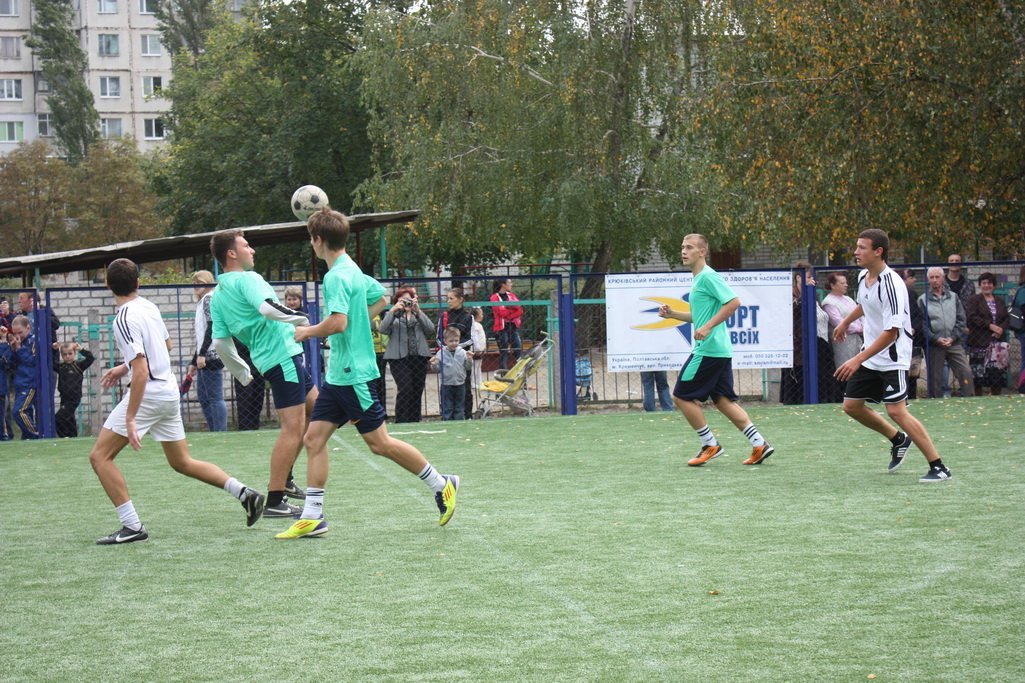 На Раковке открыли новый спорткомплекс (ФОТО) На Раковке открыли новый спорткомплекс (ФОТО)