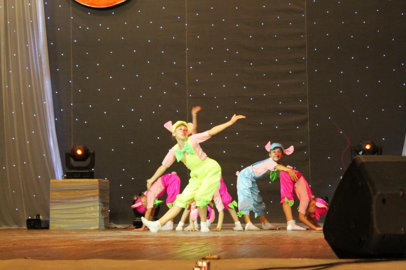 Гран-при II Всеукраинского хореографического фестиваля «Кременчугские выкрутасы» снова взял «Фурор» (ФОТО) Гран-при II Всеукраинского хореографического фестиваля «Кременчугские выкрутасы» снова взял «Фурор» (ФОТО)