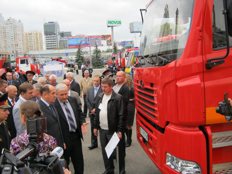 АвтоКрАЗ презентовал пожарную автоцистерну КрАЗ Н23.2 (ФОТО) АвтоКрАЗ презентовал пожарную автоцистерну КрАЗ Н23.2 (ФОТО)