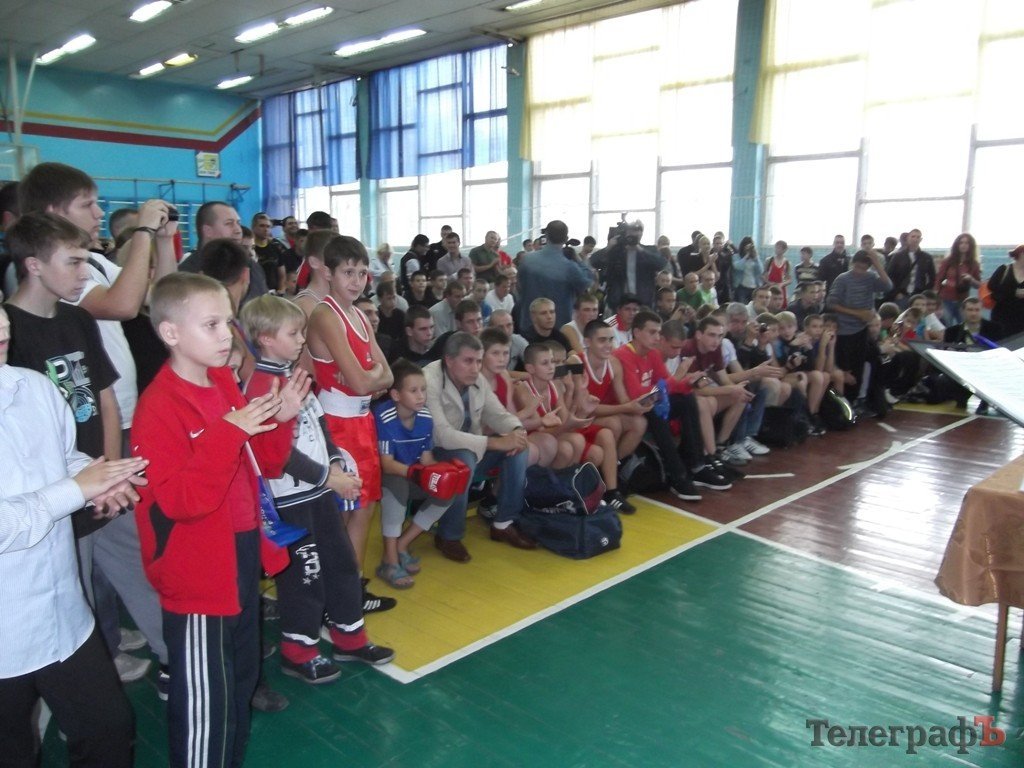 Олимпийская сборная Украины по боксу посетила Кременчуг (ФОТО) Олимпийская сборная Украины по боксу посетила Кременчуг (ФОТО)