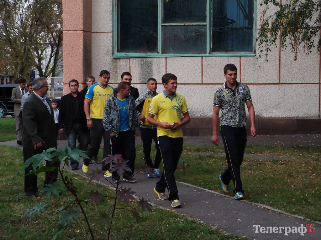 Олимпийская сборная Украины по боксу посетила Кременчуг (ФОТО) Олимпийская сборная Украины по боксу посетила Кременчуг (ФОТО)