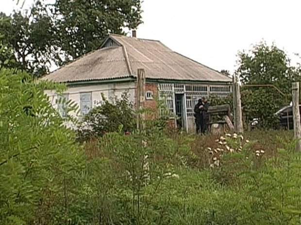 На Полтавщине милиция освободила заложника-иностранца из плена (ФОТО) На Полтавщине милиция освободила заложника-иностранца из плена (ФОТО)