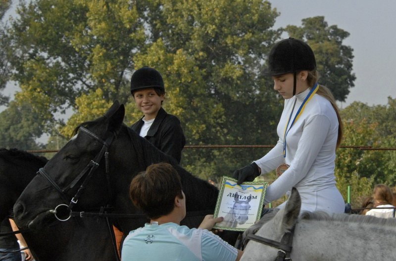 КОННЫЙ СПОРТ. Мария Михалёва выиграла Кубок «Фаворит-2012» КОННЫЙ СПОРТ. Мария Михалёва выиграла Кубок «Фаворит-2012»