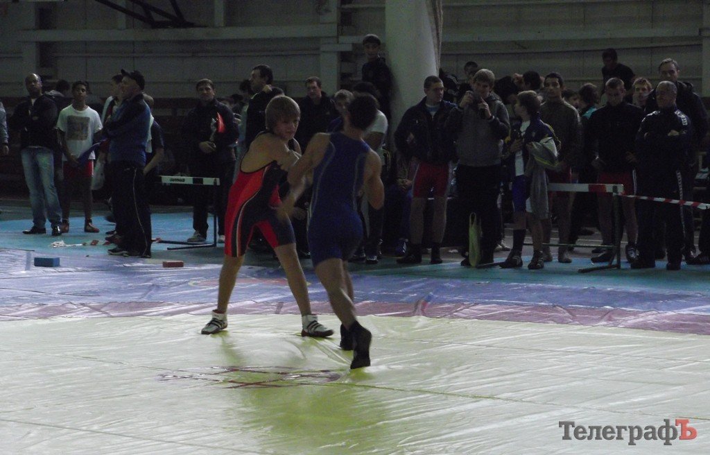 Стартовал чемпионат Украины по греко-римской борьбе Стартовал чемпионат Украины по греко-римской борьбе