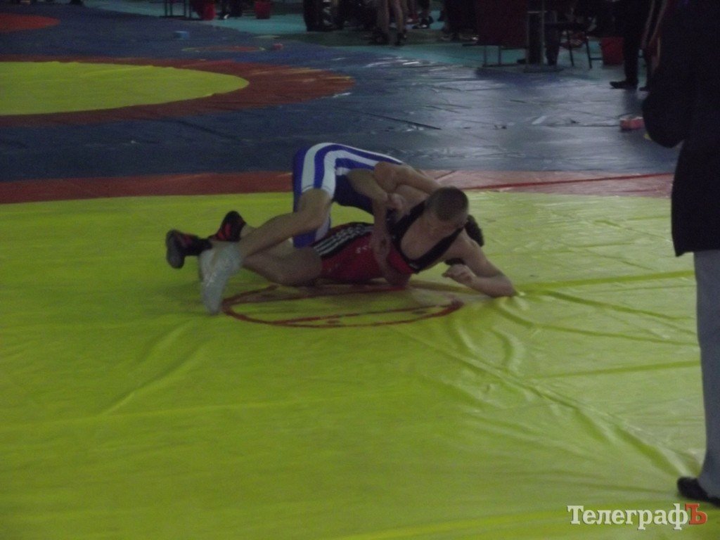 Стартовал чемпионат Украины по греко-римской борьбе Стартовал чемпионат Украины по греко-римской борьбе