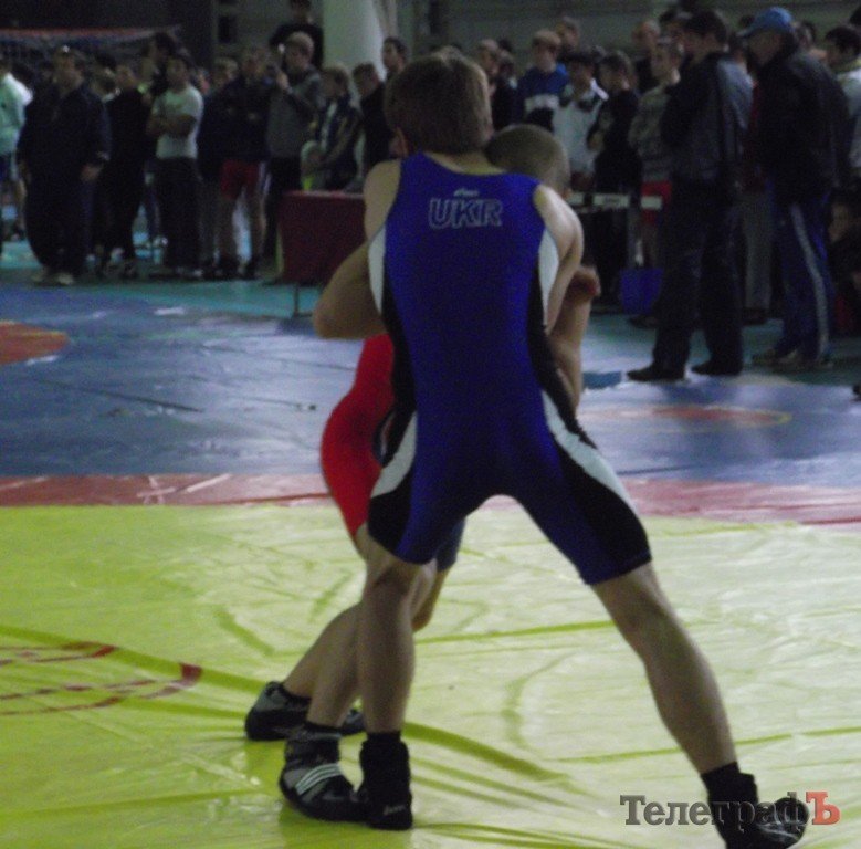 Стартовал чемпионат Украины по греко-римской борьбе Стартовал чемпионат Украины по греко-римской борьбе