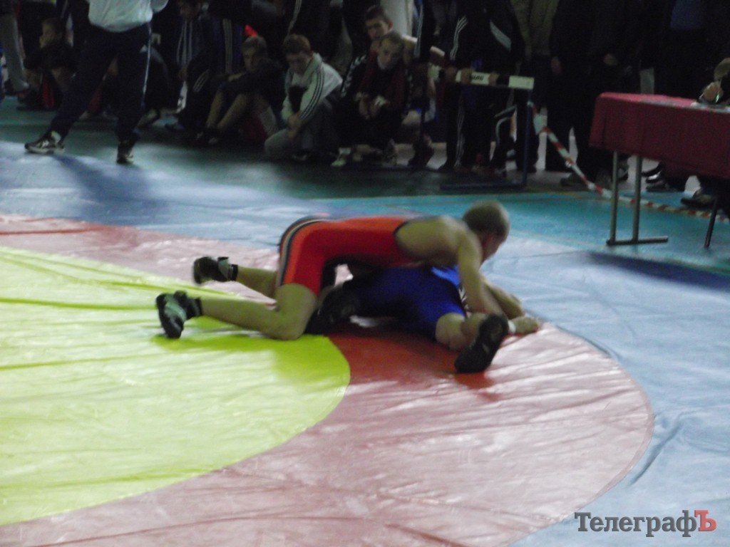 Стартовал чемпионат Украины по греко-римской борьбе Стартовал чемпионат Украины по греко-римской борьбе