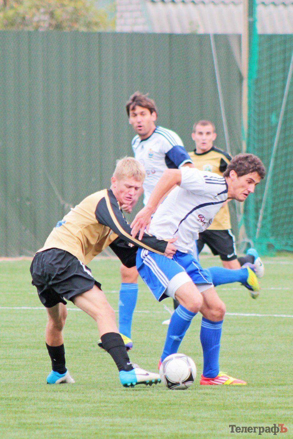 Волевая ничья «Кремня» с лидером чемпионата (ФОТО) Волевая ничья «Кремня» с лидером чемпионата (ФОТО)