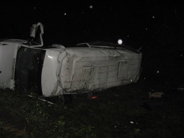 У водителя маршрутки, которая перевернулась под Полтавой, не было разрешения на пассажирские перевозки У водителя маршрутки, которая перевернулась под Полтавой, не было разрешения на пассажирские перевозки