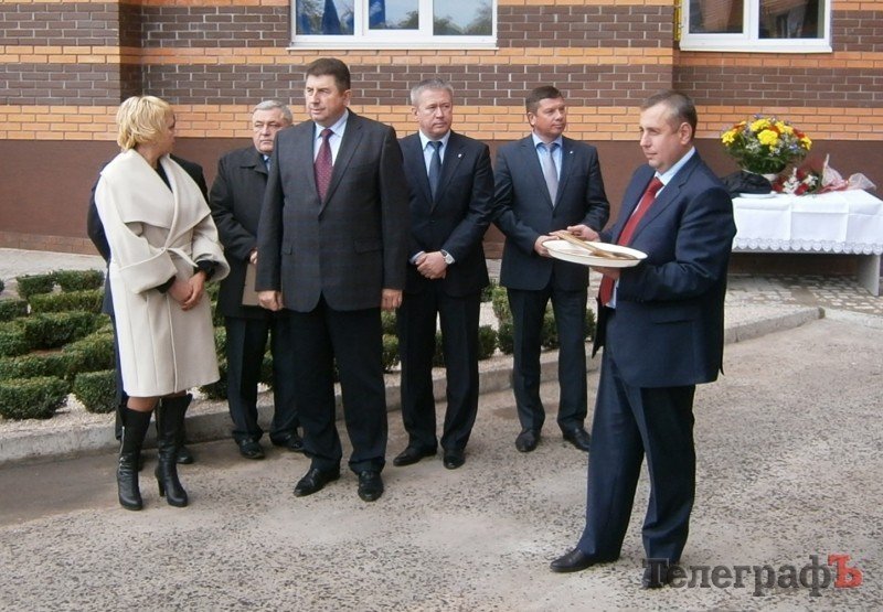 В Кременчуге сдали в эксплуатацию многоэтажку, где получили ордера участники госпрограмм доступного жилья В Кременчуге сдали в эксплуатацию многоэтажку, где получили ордера участники госпрограмм доступного жилья