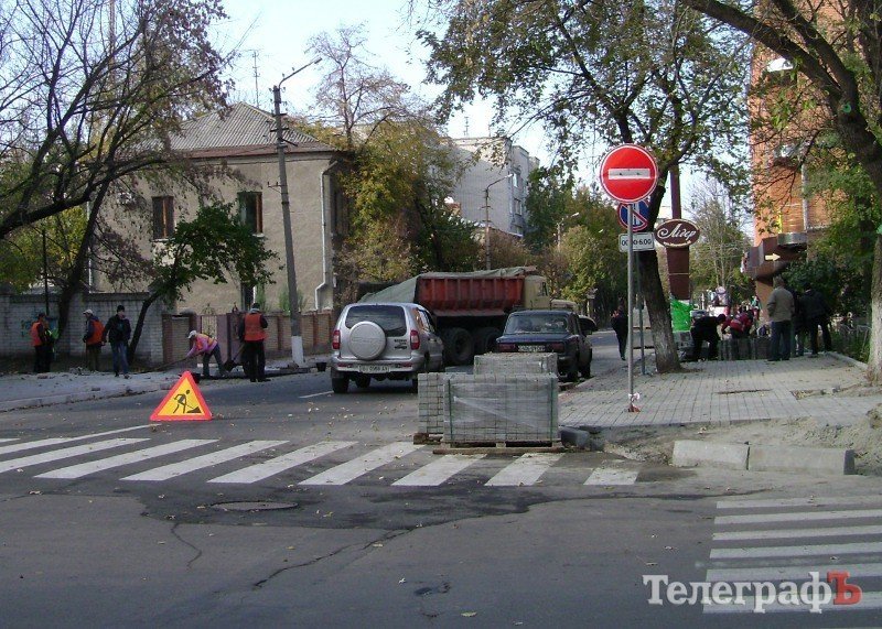 ГАИ ловит желающих проехаться по ещё не открытой ул. Шевченко ГАИ ловит желающих проехаться по ещё не открытой ул. Шевченко